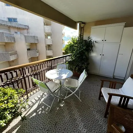 Apartmán Amazing Studio In Les Pins With A Large Terrasse & Seaview Parking *